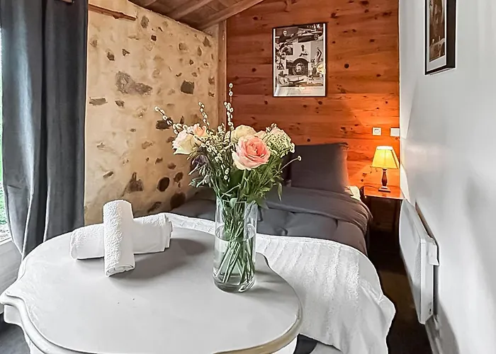 Semesterbostad Le Clos Des Ecorcins - Terrasse - Parking Prive